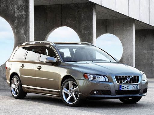 Радиатор масляный VOLVO V60, V70 от 2010г, с двигателем 1,6 2,0 2,4 3,0 3,2 (Теплообменник Вольво в70)